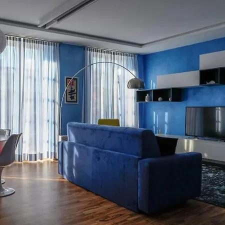 Royal-suite-sarzana Apartment